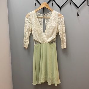 Cute lace dress with peephole back